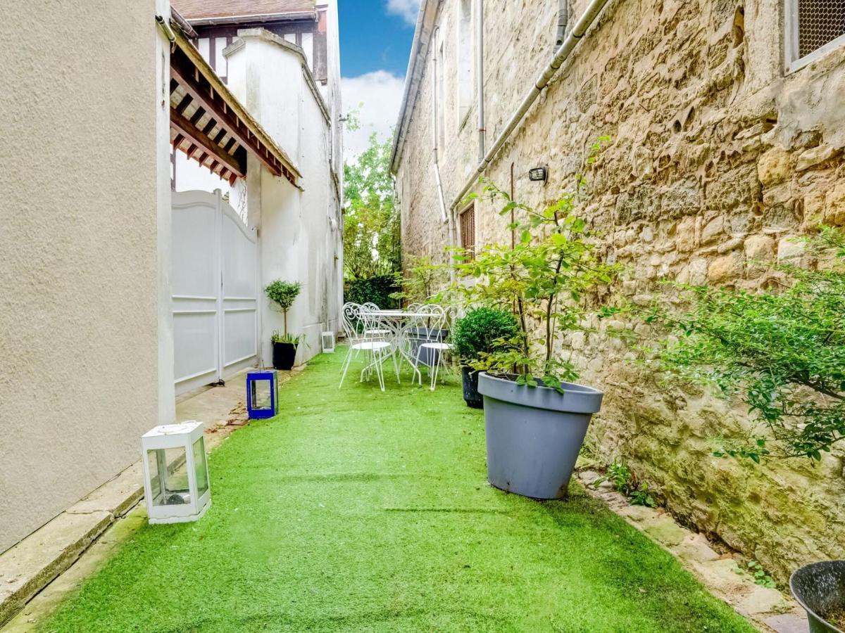 Cosy Apartment In Isigny-Sur-Mer With A Terrace Extérieur photo